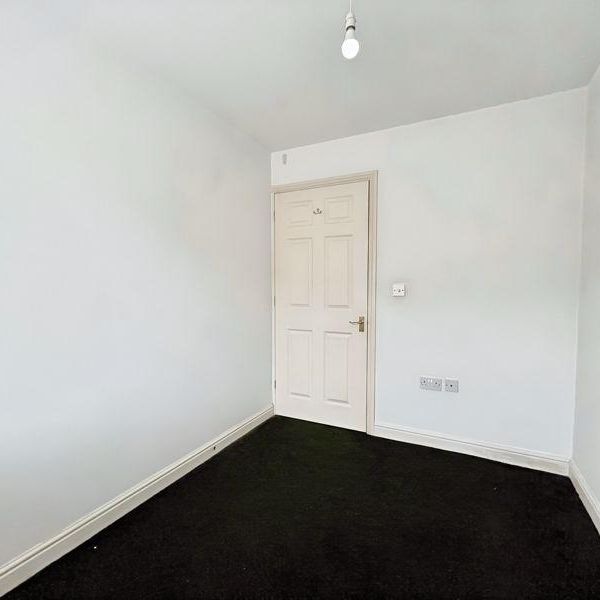 2 bedroom property to rent - Photo 1