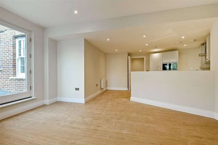 A brand new first floor two bedroom apartment with a wonderful terrace in the heart of Windsor Town centre. - Photo 4