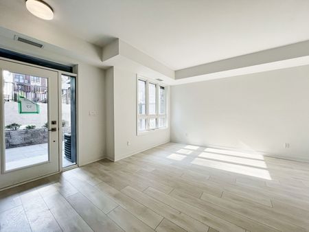 For Lease - 4045 Hickory Drive Unit# 1, Mississauga, Ontario - Photo 2