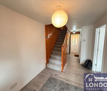 2 bedroom terraced house to rent - Photo 2