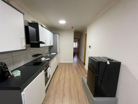 1 bedroom flat to rent - Photo 4