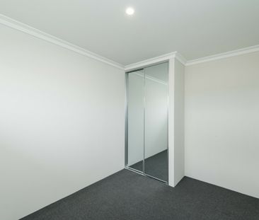 Light and bright - Photo 1