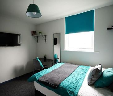 5 bedroom terraced house to rent - Photo 1