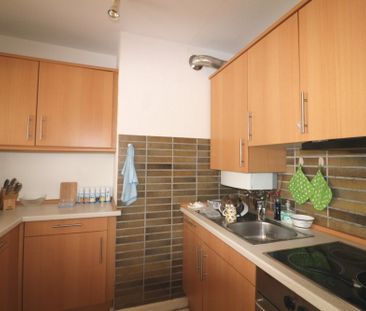 * RHEINBLICK SCHON HEUTE * 2-Zi. Wohnung, in KR – Uerdingen, Am Rheintor* - Foto 2