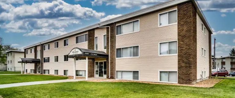 Villa Grande Apartments | 10005 154 Street, Edmonton - Photo 1