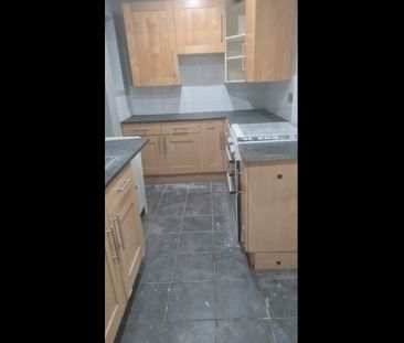 2 Bed Semi-Detached House, Peplow Road, B33 - Photo 5