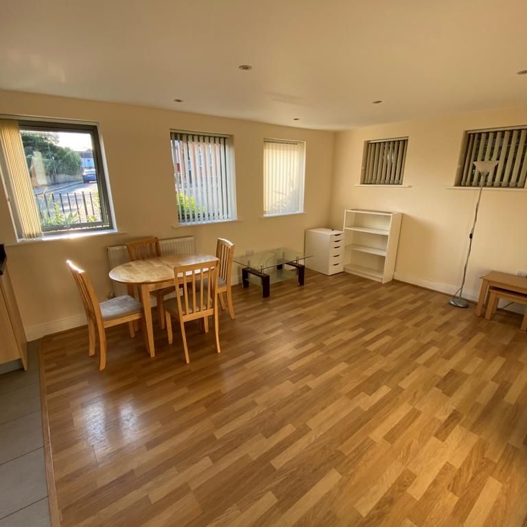 1 bedroom ground floor flat to rent - Photo 1