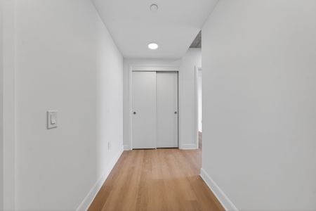 For Lease - 1360 Carling Avenue Unit# 1107, Carlington - Central Park, Ontario - Photo 2