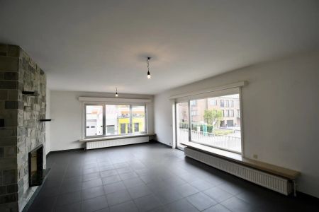 Ruim appartement met twee slaapkamers in Sint-Niklaas - Photo 5