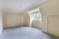 6 bedroom detached house to rent - Photo 4