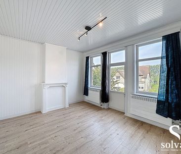BEZOEKMOMENT VOLZET: Charmante woning met ruime tuin en dubbele garage - Photo 4