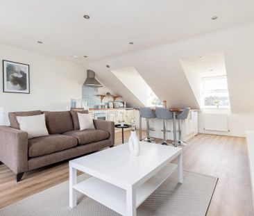 2 bedroom flat to rent - Photo 2