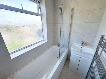 Northolt, UB5 - Photo 2