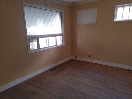 942 Angus St, Regina - Photo 3