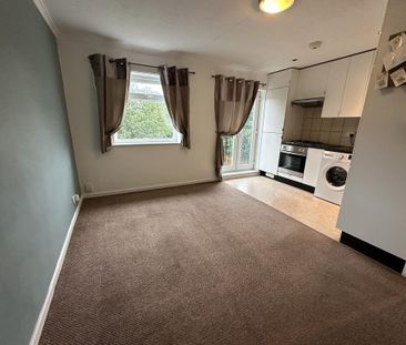 2 bedroom apartment to rent - Photo 6