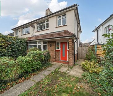 3 bedroom semi-detached house to rent - Photo 3