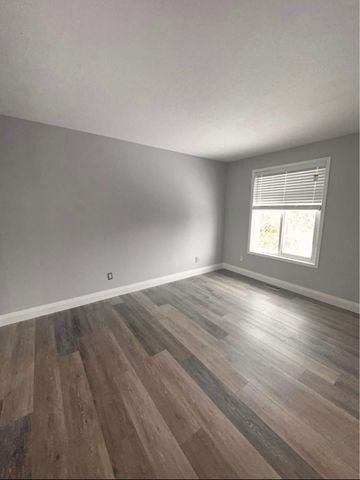 For Lease - 517 APOLLO Way, Orleans - Cumberland and Area, Ontario - Photo 3