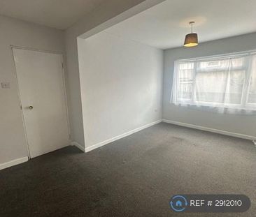 3 bedroom end of terrace house to rent - Photo 1