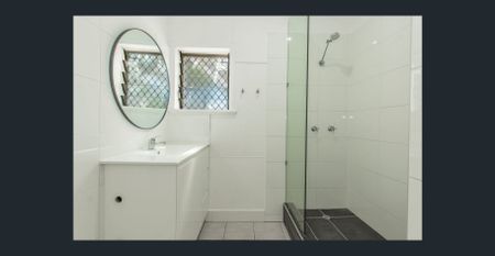 1/130 Francis st, West End, Qld 4810 - Photo 4