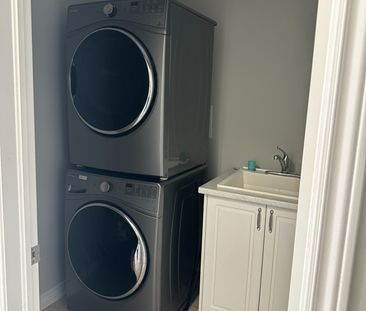 For Lease - 5 Hines Street, Brampton, Ontario - Photo 3