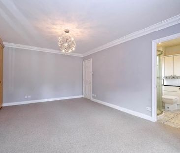 4 bedroom detached house to rent - Photo 5