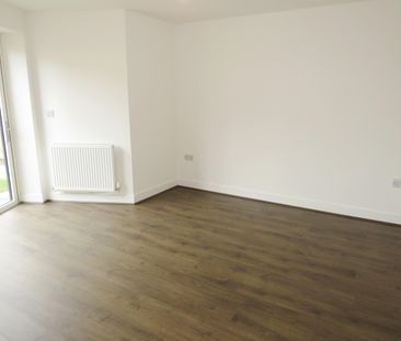 55 Station Road, Ellesmere Port, Little Sutton - Photo 2