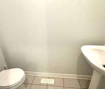 For Lease - 3 Brock Avenue, Markham, Ontario - Photo 5