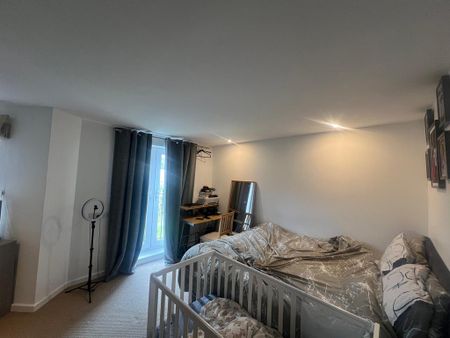 2 bedroom flat to rent - Photo 4