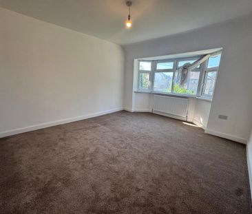 4 bedroom semi-detached house to rent - Photo 1