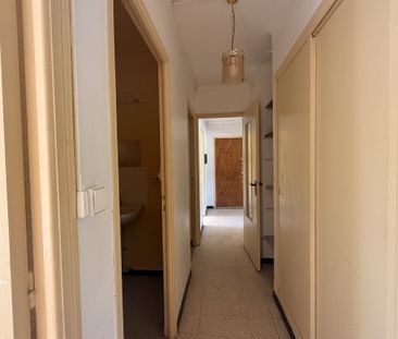 Location Appartement 3 pièces 65m² PONT ST ESPRIT 30130 - Photo 4