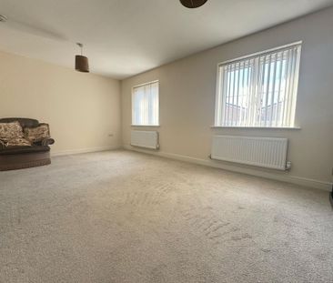 2 bedroom coach house to rent - Photo 3