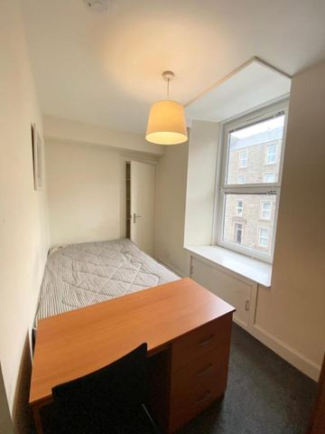 2 bedroom property to rent - Photo 4