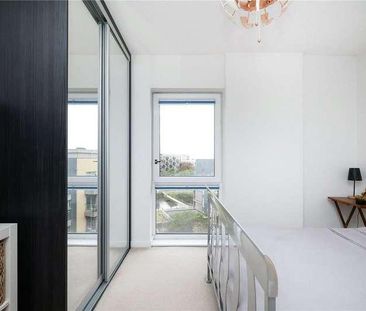 Lakeside Drive, Park Royal, London, NW10 - Photo 4
