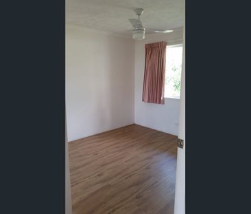 18/12 Dalpura Street, Chevron Island, Qld 4217 - Photo 2