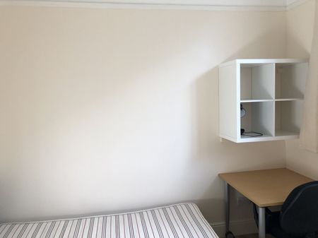 Helston Road, Penryn - Photo 5