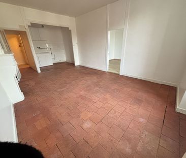 Location Appartement 3 pièces 55m² PONT DE VAUX 01190 - Photo 2