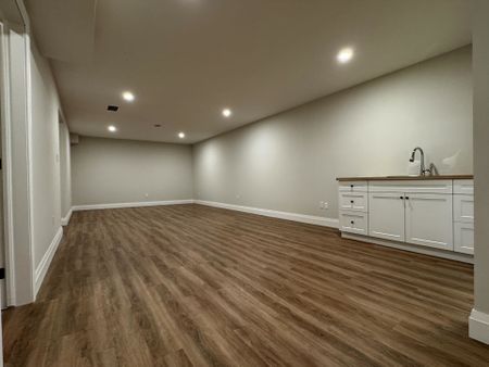 For Lease - 5 Wood Haven Drive Unit# 403, Tillsonburg, Ontario - Photo 2