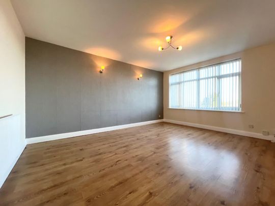 1 bedroom Flat To Let - Photo 1
