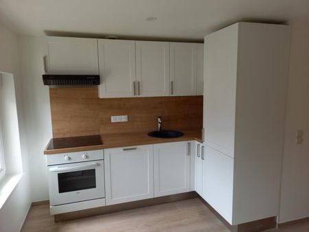 Location Appartement 4 pièces 53m² ABBEVILLE 80100 - Photo 3