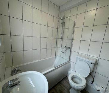 39 Leopold Street - Great Location & 3 Large Doubles Loughborough - Photo 5