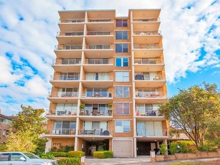 Exceptional North Facing Apartment - Photo 4