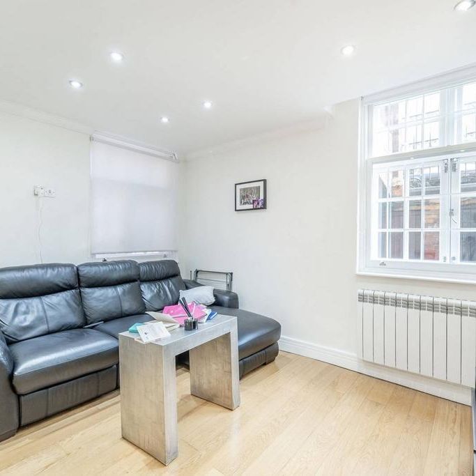 1 bedroom flat to rent - Photo 1