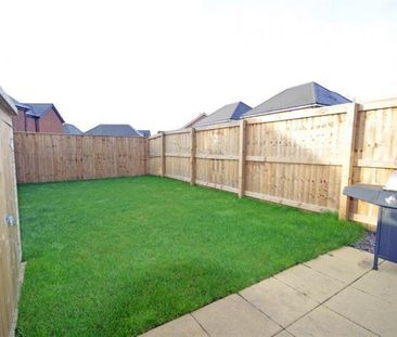 3 Bedroom Semi Detached To Let - Photo 3