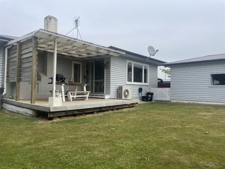 Nottingley Road, Frimley - Photo 4