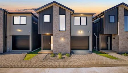 Brand -New 3-Bedroom Home in Papatoetoe – Modern Family Living - Photo 4