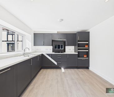 Old Hollow, Worth, Crawley - Photo 5