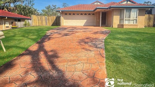 “Spacious 4-Bedroom Home in Forest Lake” - Photo 1