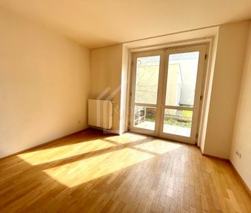 Apartment for rent, 2+kk - 1 bedroom, 65m - Photo 2