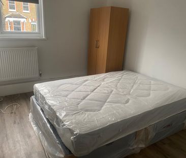 5 Bed Maisonette, Priory Court, SE15 - Photo 3