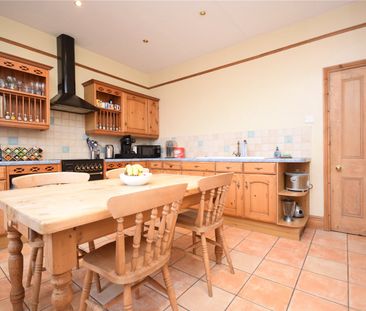 30, Yewdall Road, Rodley, Leeds, West Yorkshire, LS13 1NB - Photo 5